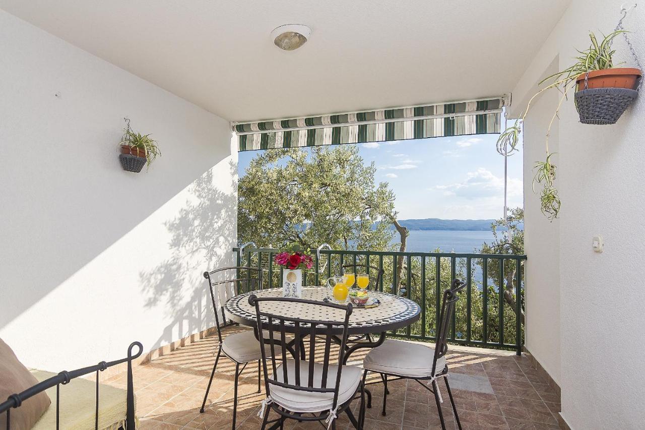 Apartments With A Parking Space Brela, Makarska - 11687 Ngoại thất bức ảnh