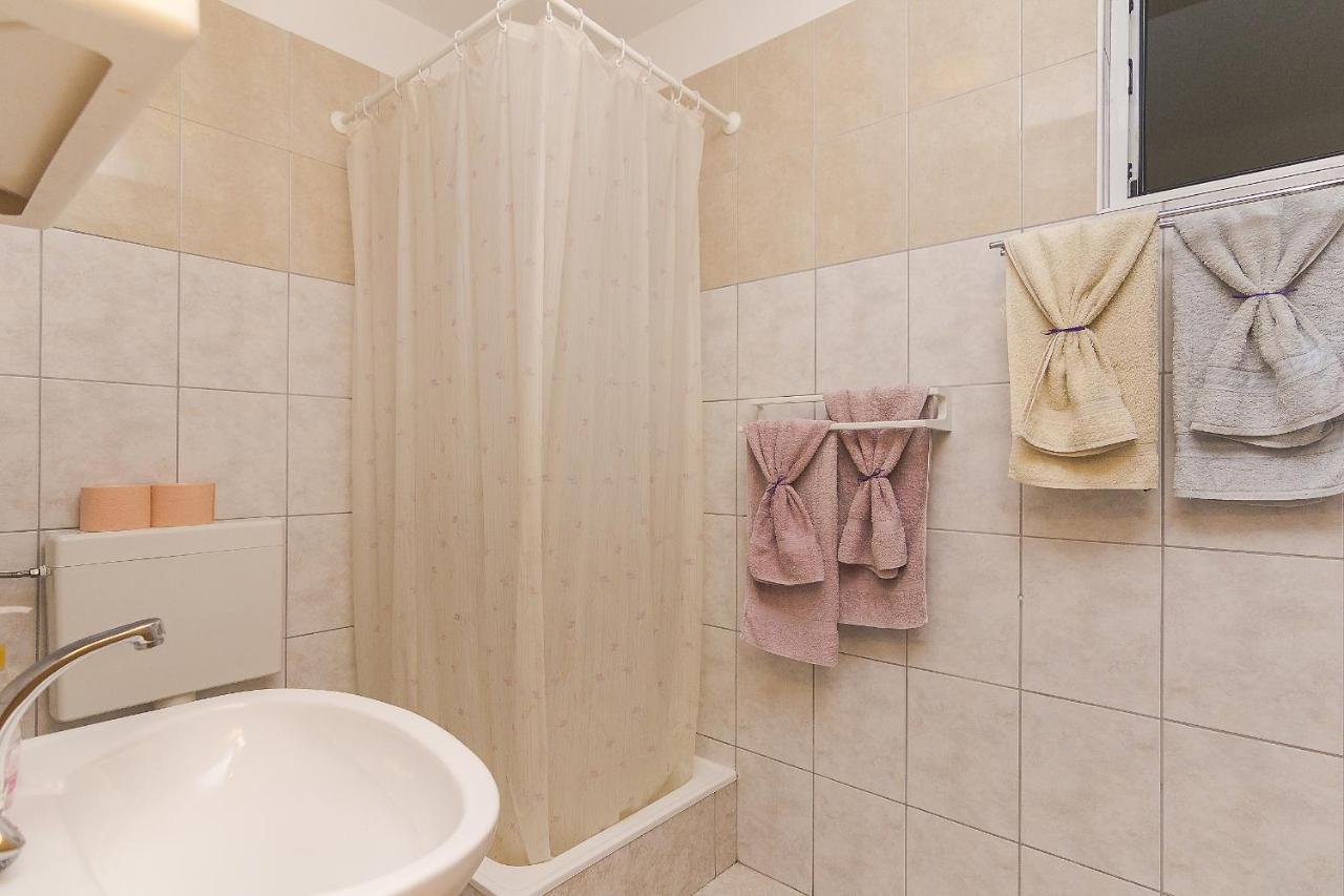 Apartments With A Parking Space Brela, Makarska - 11687 Ngoại thất bức ảnh