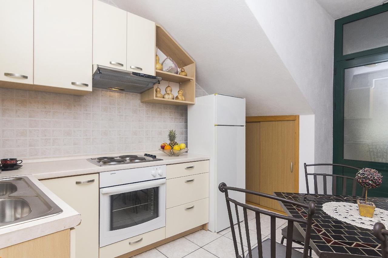 Apartments With A Parking Space Brela, Makarska - 11687 Ngoại thất bức ảnh